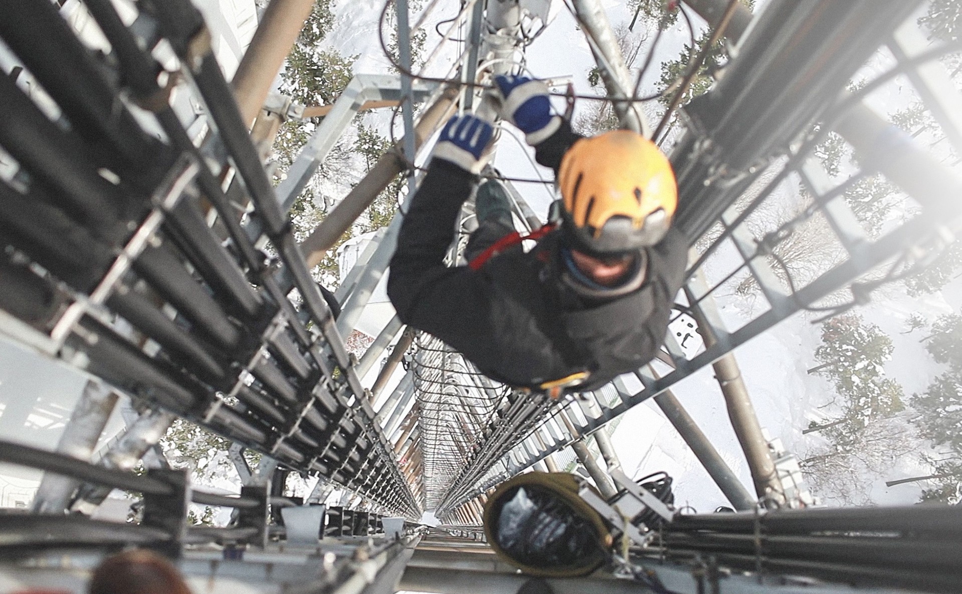 Telecommunication manual high worker engineer repairing antenna